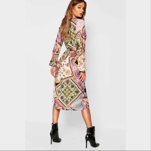 BooHoo Floral V Neck Long Sleeve Midi Dress NWOT - Picture 2 of 8